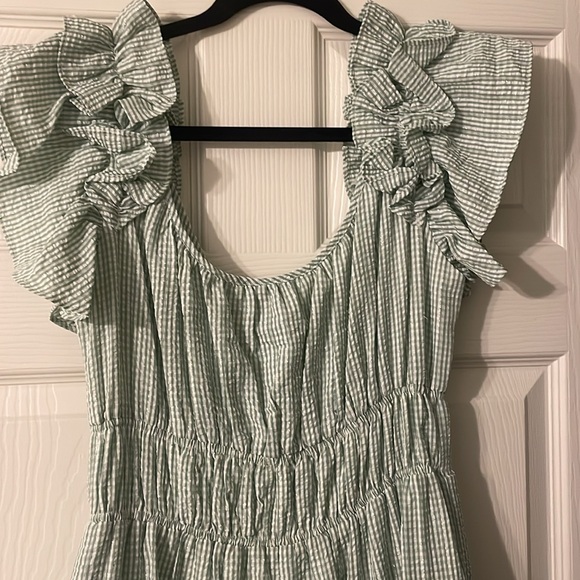 •VERSONA - Picture 2 of 2